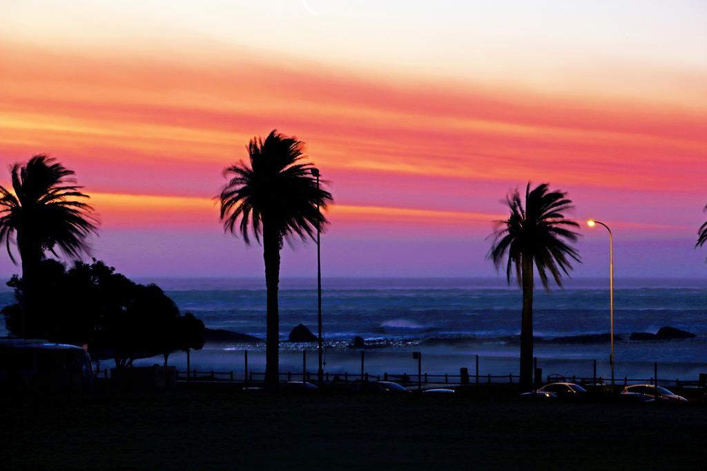Camps Bay Beach Apartment Kapstaden Exteriör bild