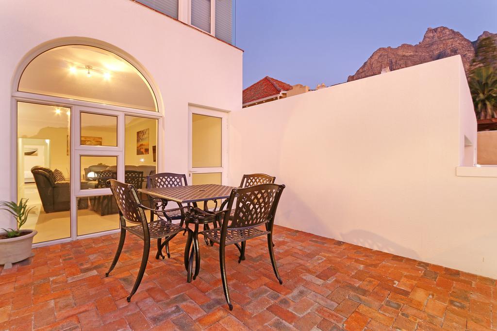 Camps Bay Beach Apartment Kapstaden Exteriör bild