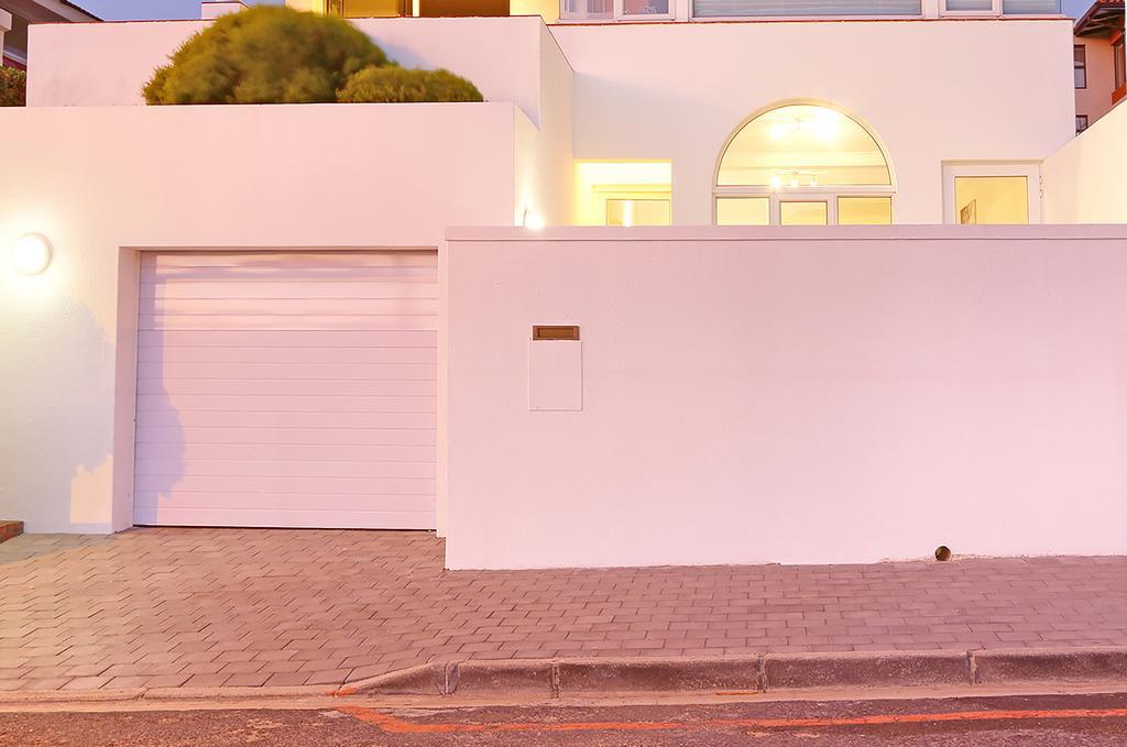 Camps Bay Beach Apartment Kapstaden Exteriör bild