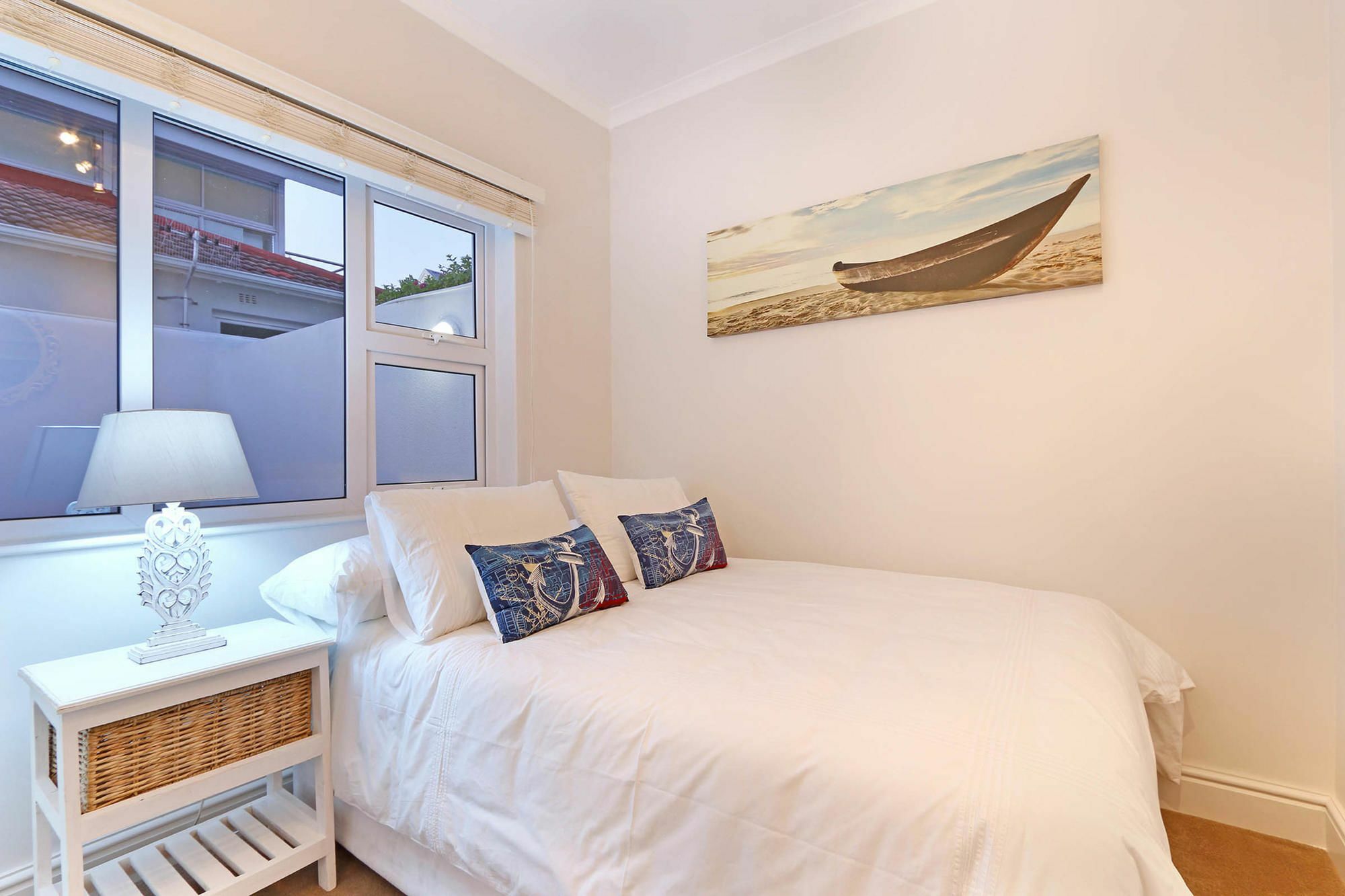 Camps Bay Beach Apartment Kapstaden Exteriör bild